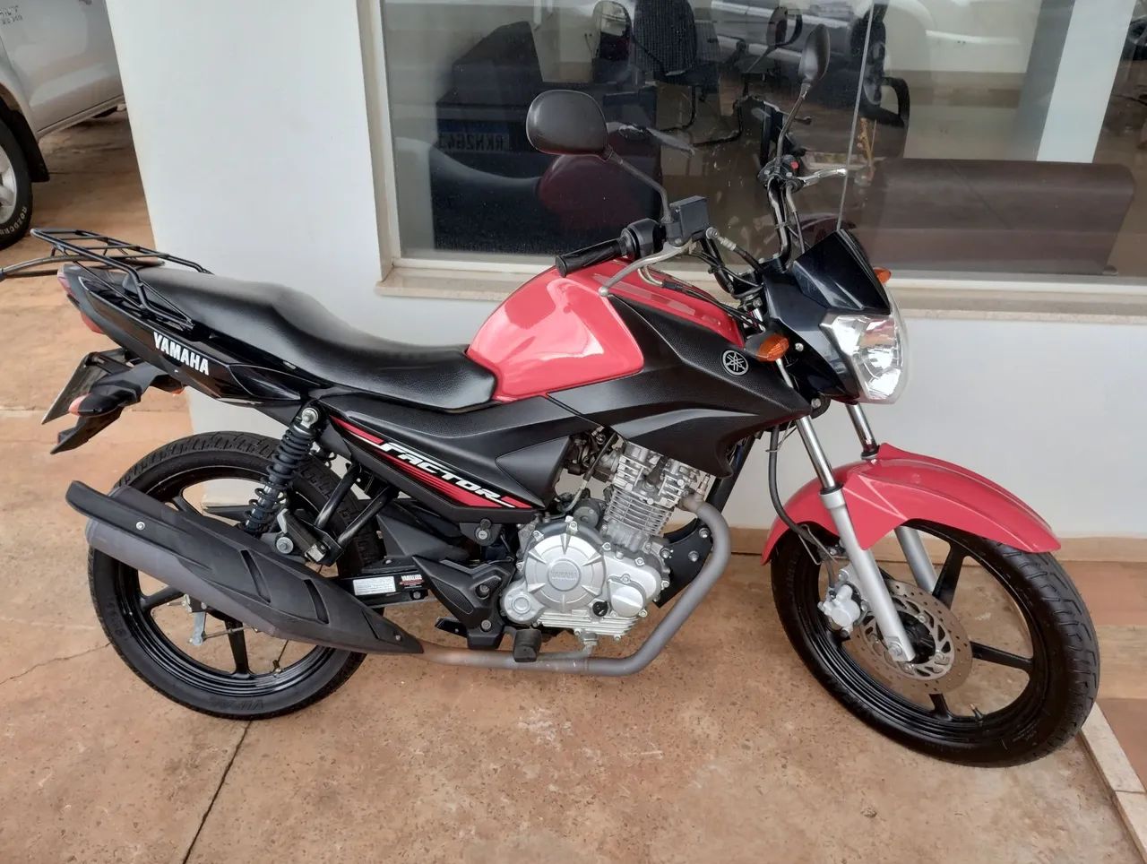 Yamaha YBR 125i ED Factor manual e chave reserva!