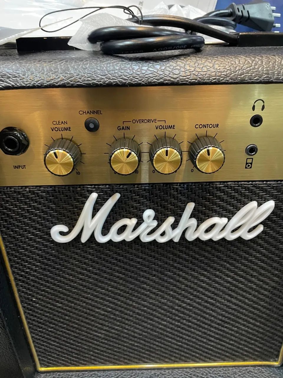 Amplificador de guitarra Marshall MG10 zero bala - Foto 4