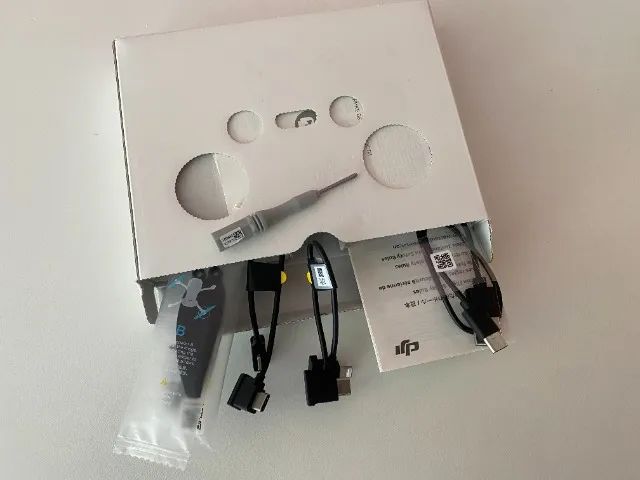 Kit Drone DJI - hélices, cabos e chave