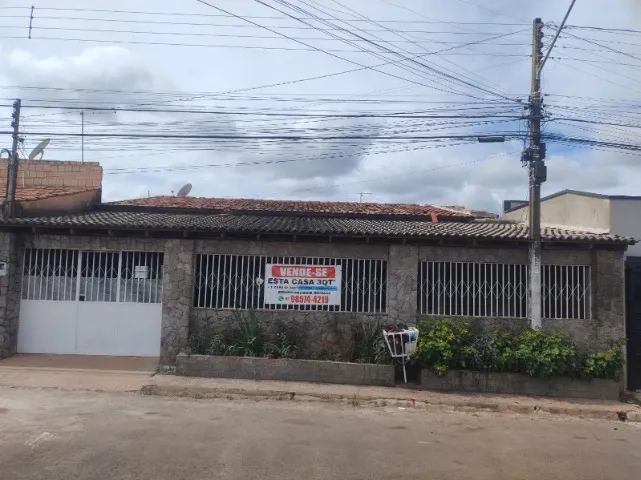 Excelente casa incrível à venda - Valparaíso de Goiás (Etapa E, Qd. 10)