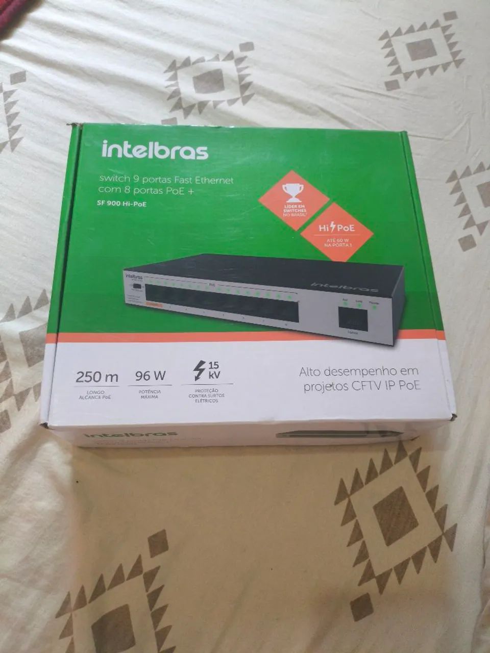 Switch 9 portas Intelbras PoE+ 