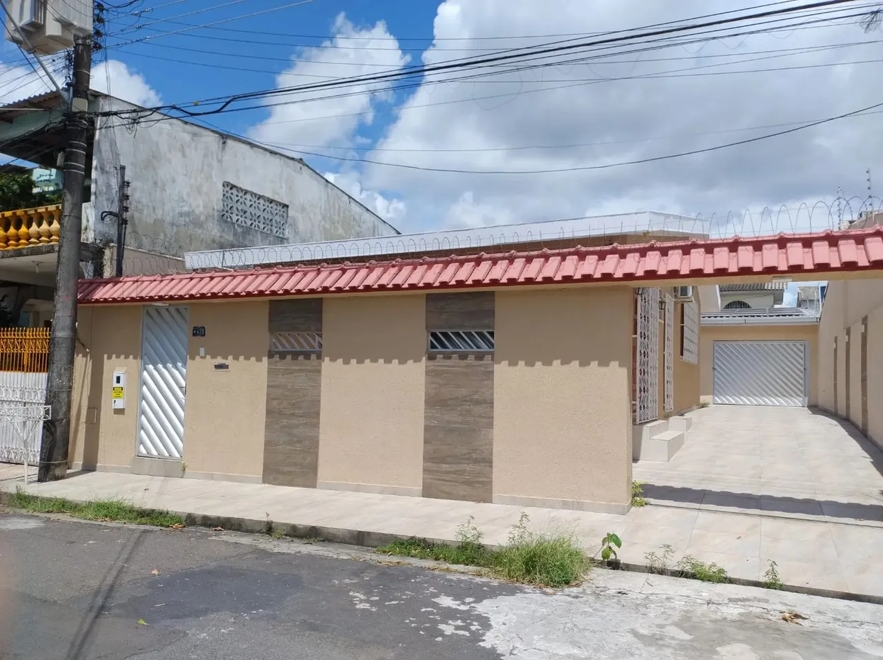 Casa no Dom Pedro | Px ao Cecon e Petrônio Portella | 9 2 9 9 1 7 2 7 8 3 5 - Douglas