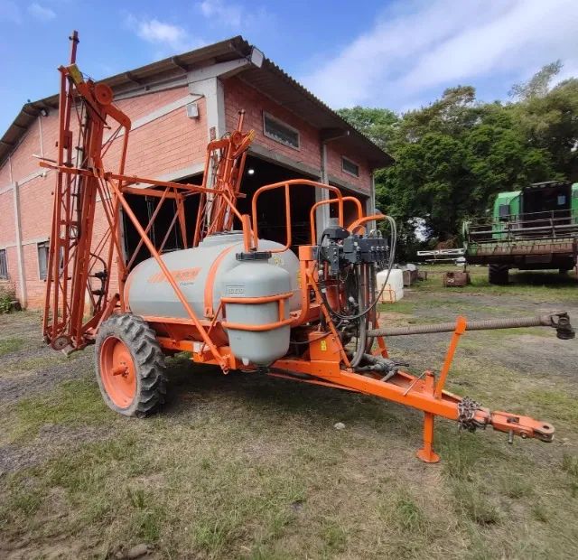 Pulverizador Jacto - AD18 Columbia, 2000 litros. Fabricação 2014 - Foto 4