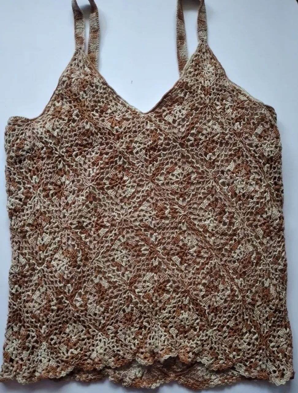 Blusa de Crochê Artesanal Elegance