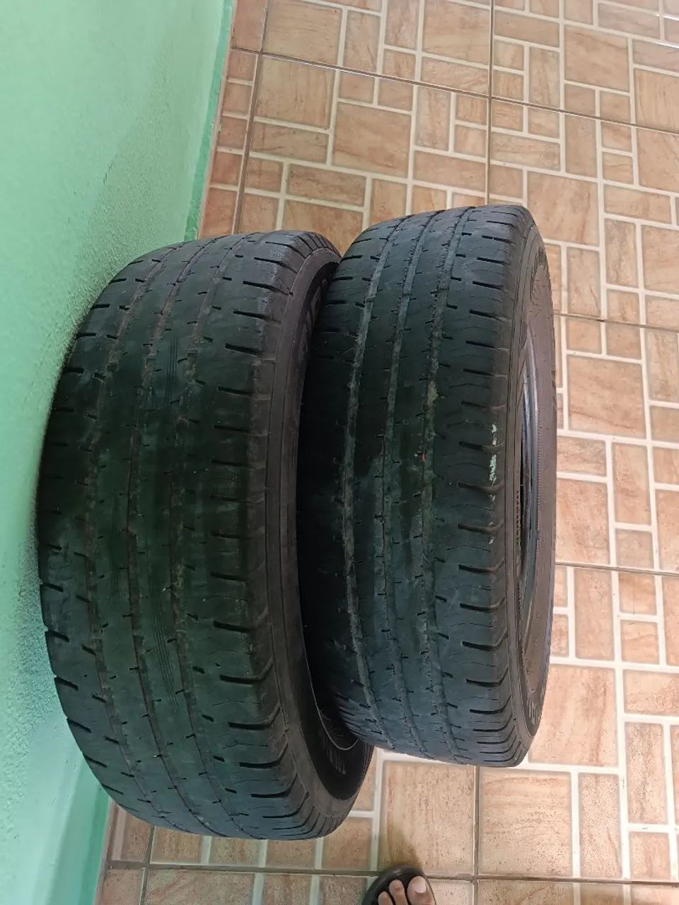 2 Pneus usados 185 70  aro 14 - Foto 3