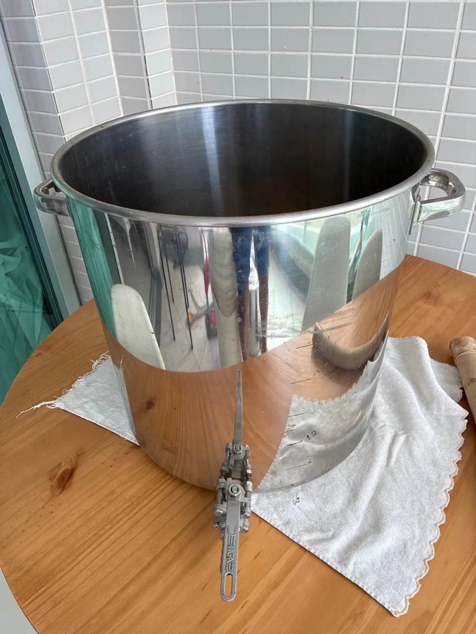 Panela de Aço Inox com Torneira - Ideal para Cerveja Artesanal