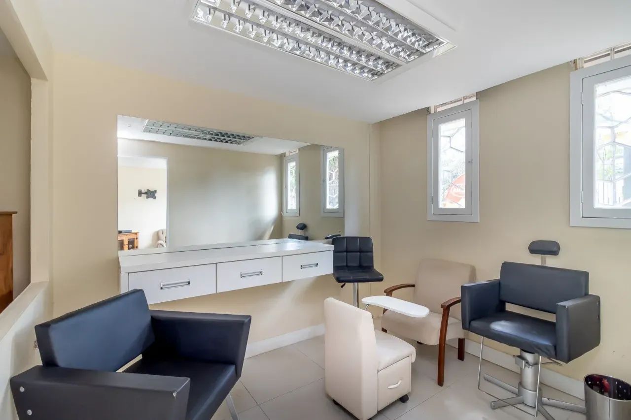 Venda de Loja em Porto Alegre-RS, bairro Praia de Belas com 76m² Área Const. e 88m² Área T - Foto 5