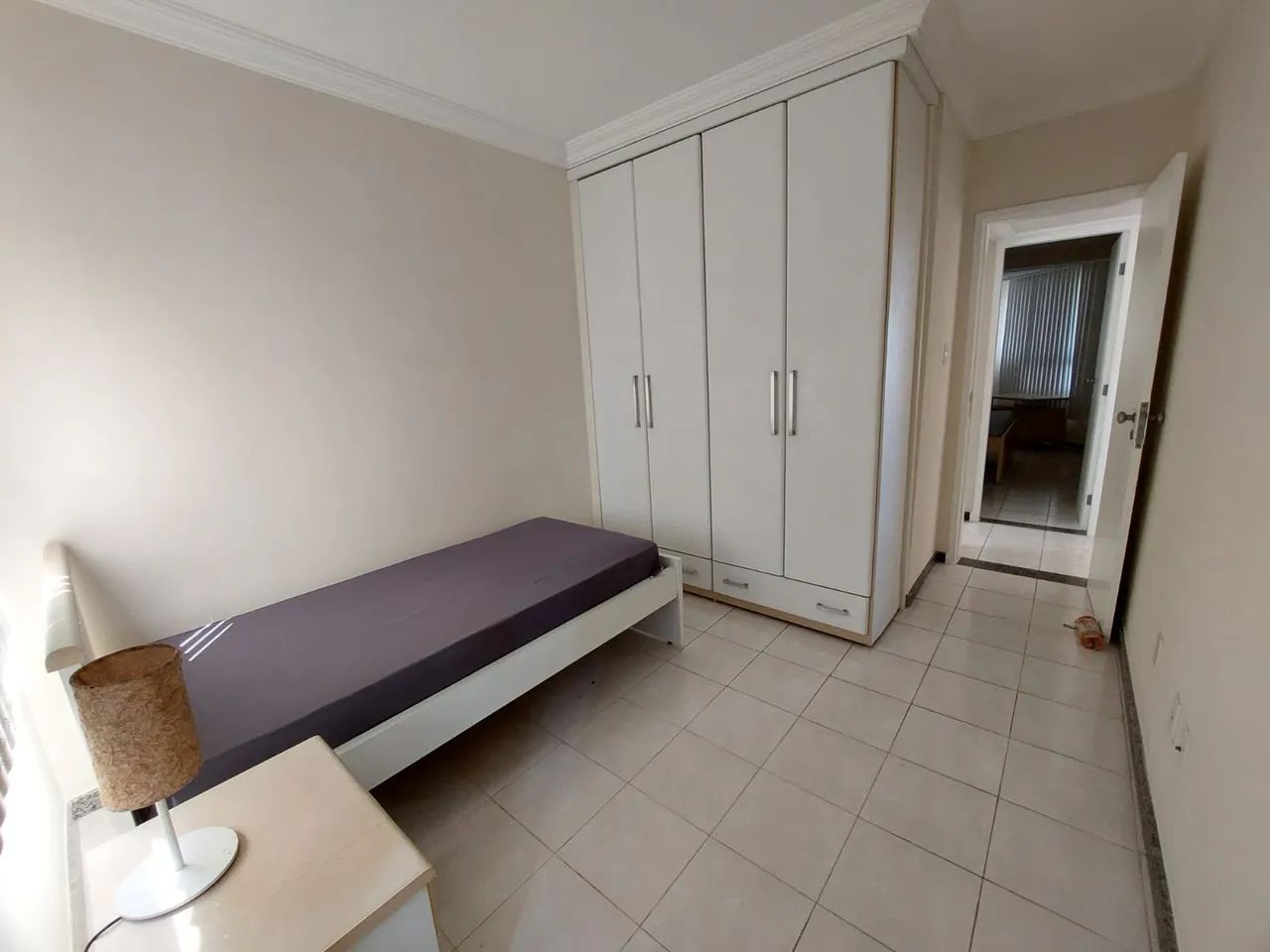 75m² mobiliado, 2/4, sala, varanda, banheiro social, cozinha, área de serviço e garagem - Foto 13