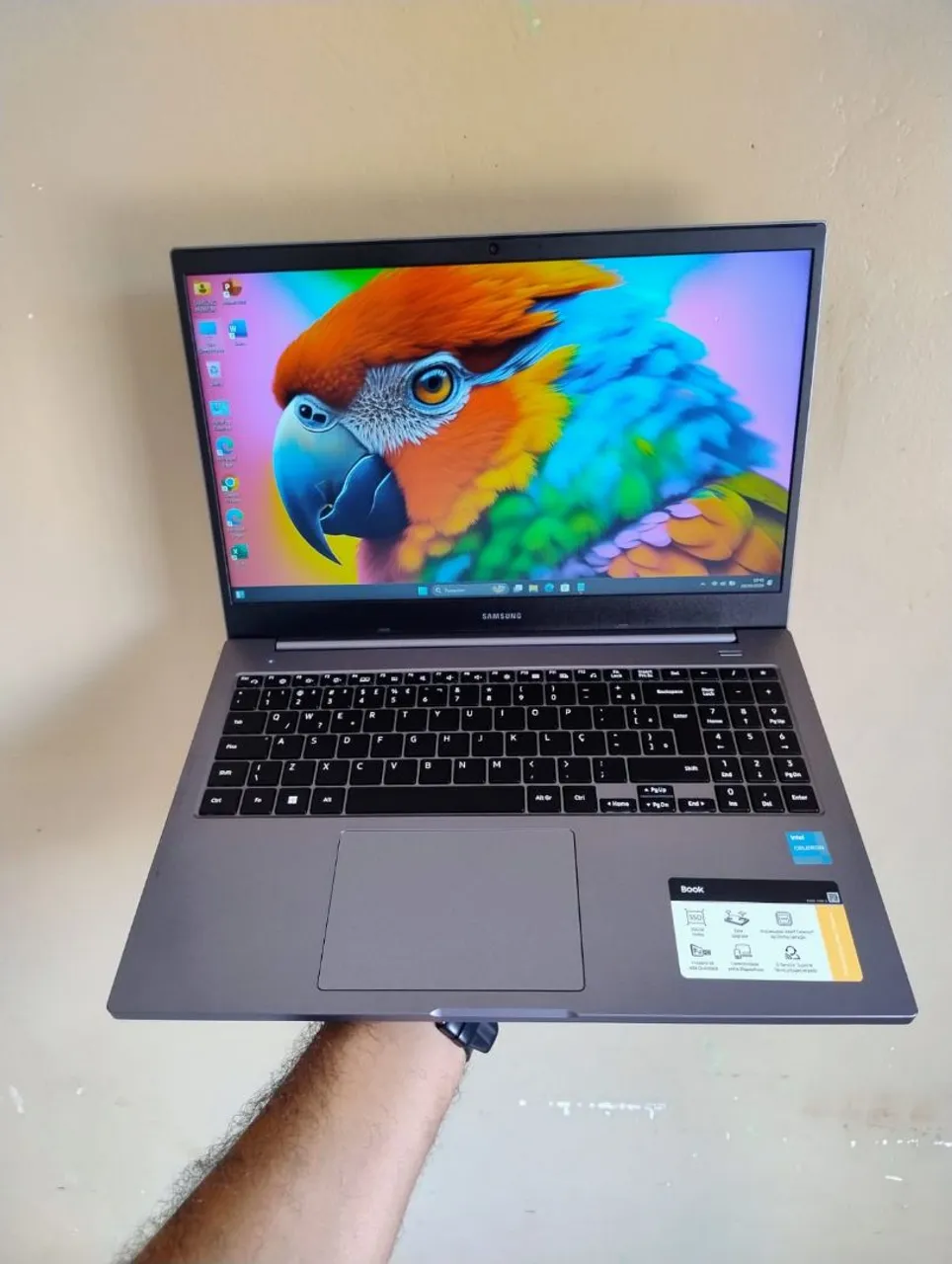Notebook Samsung Book - Tela Grande e Desempenho Incrível!