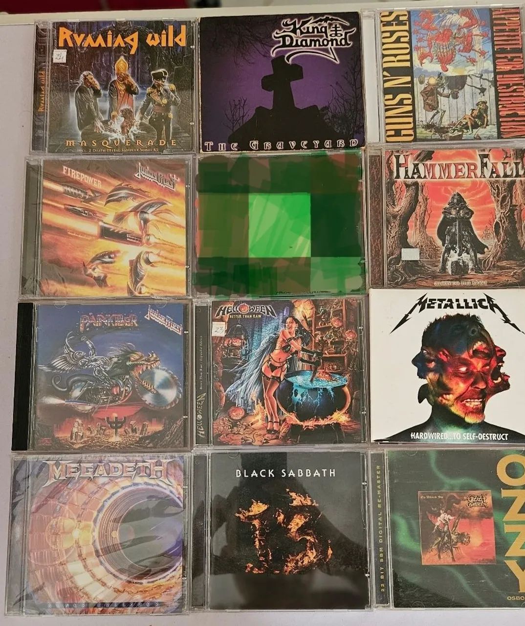 Coleção de CDs de Heavy Metal