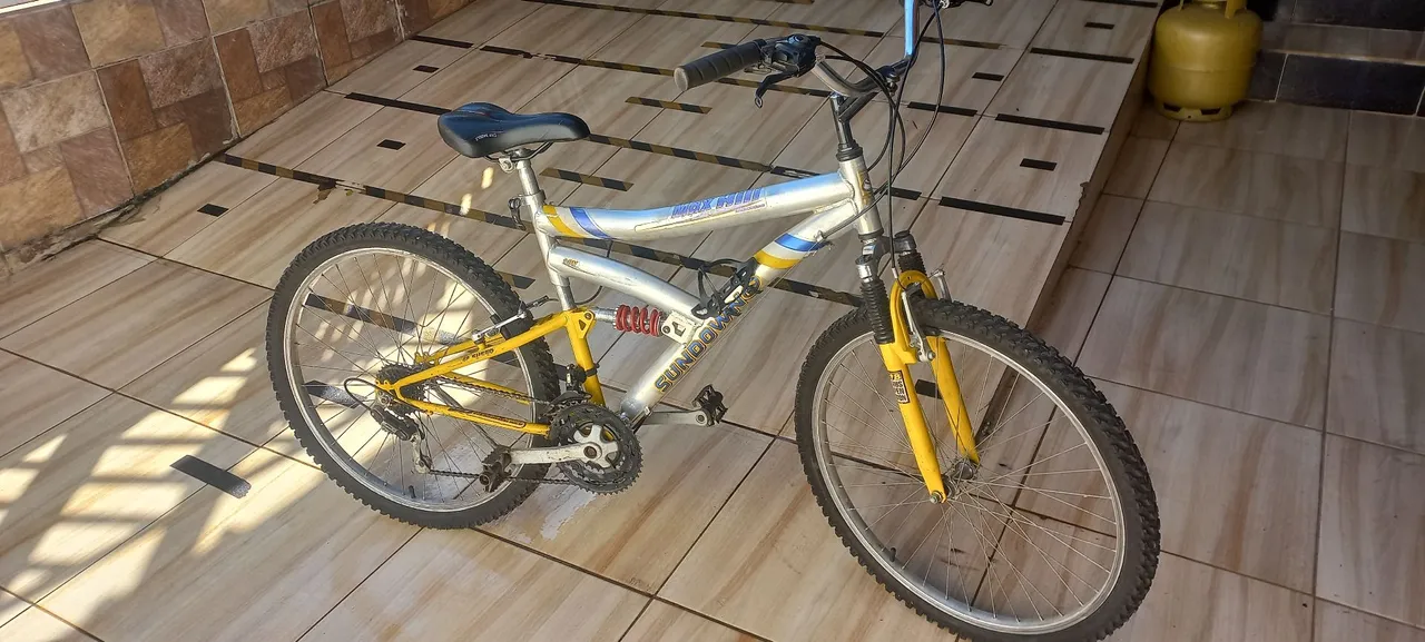 Bicicleta Mountain Bike Sundown - Ótimo estado
