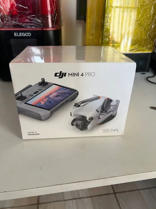 Drone DJI Mini 4 Pro - controle com tela  - Foto 2