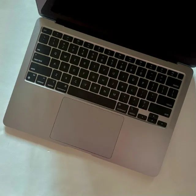 MacBook Air (M1, 2020) 8GB 256GB - Foto 4