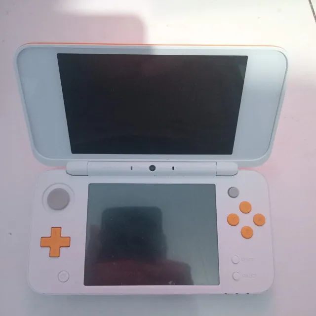 New Nintendo 2DS XL Original + 1 Jogo.