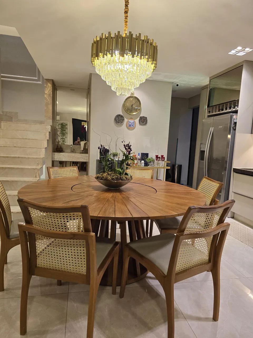 Vende-se Sobrado de Três quartos sendo uma suíte