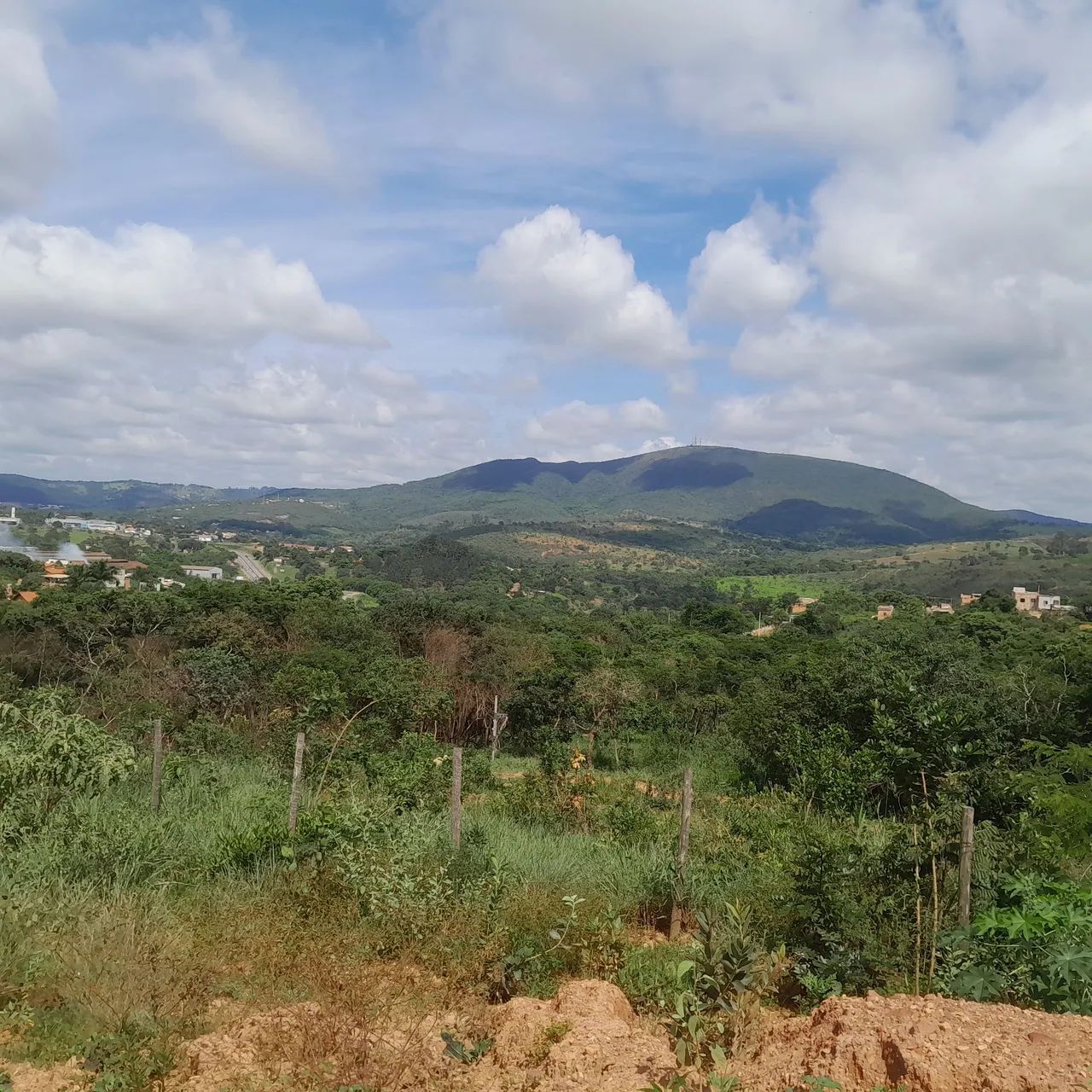 Terreno com área verde em ótima localização - Foto 3