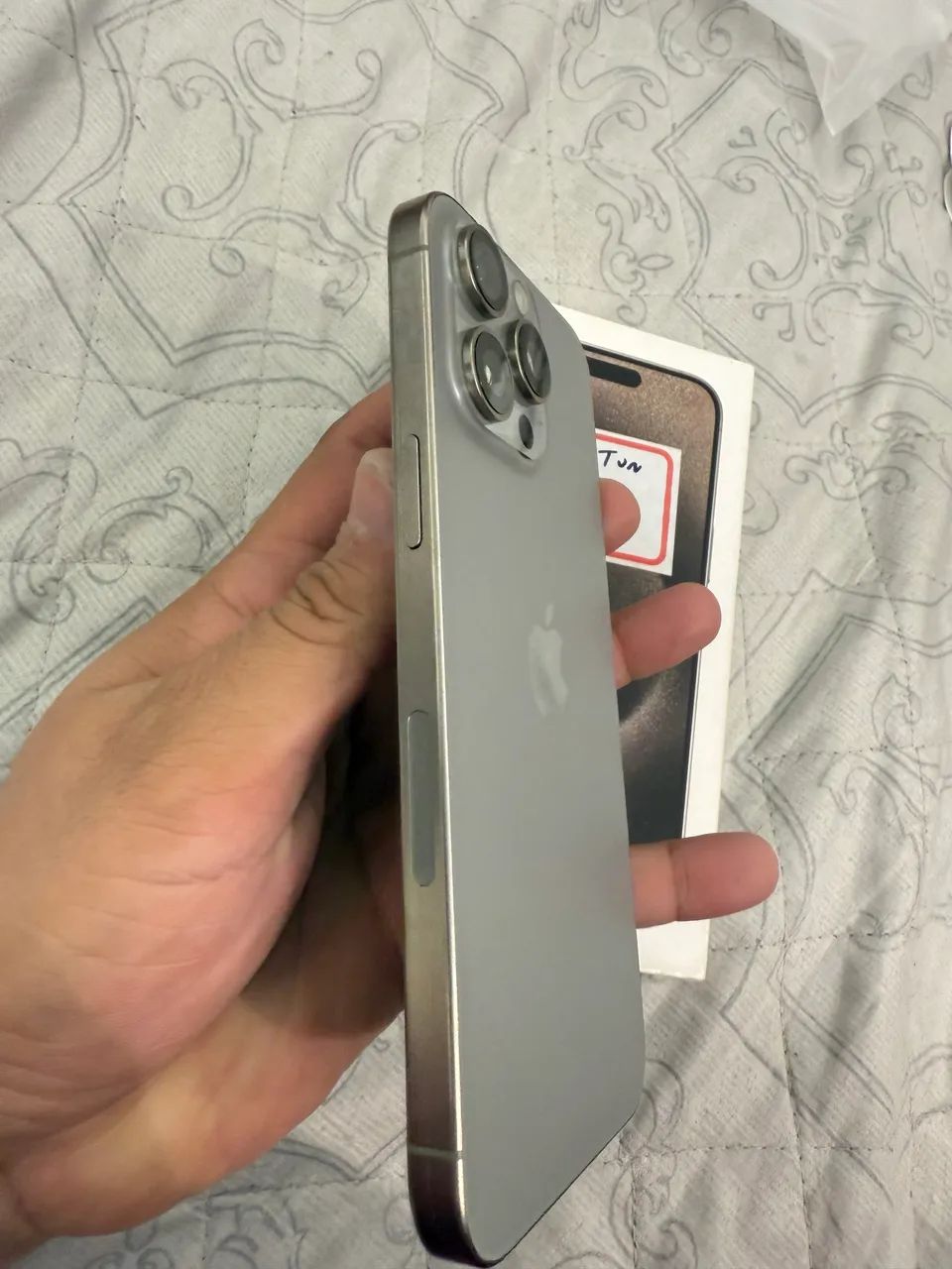 iPhone 15 promax titanium
