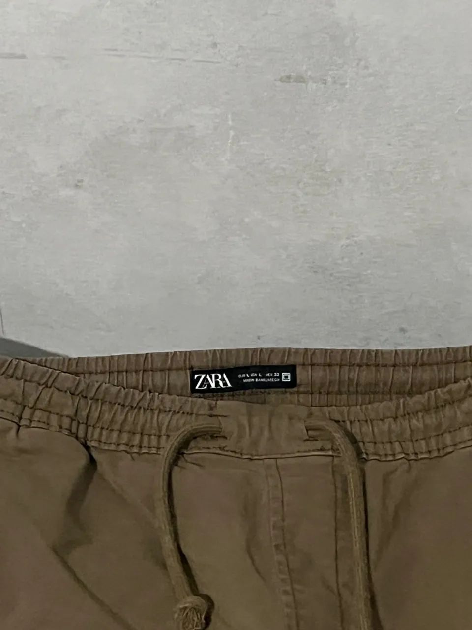 Calça Cargo DNWR Bege - Nova - Foto 2