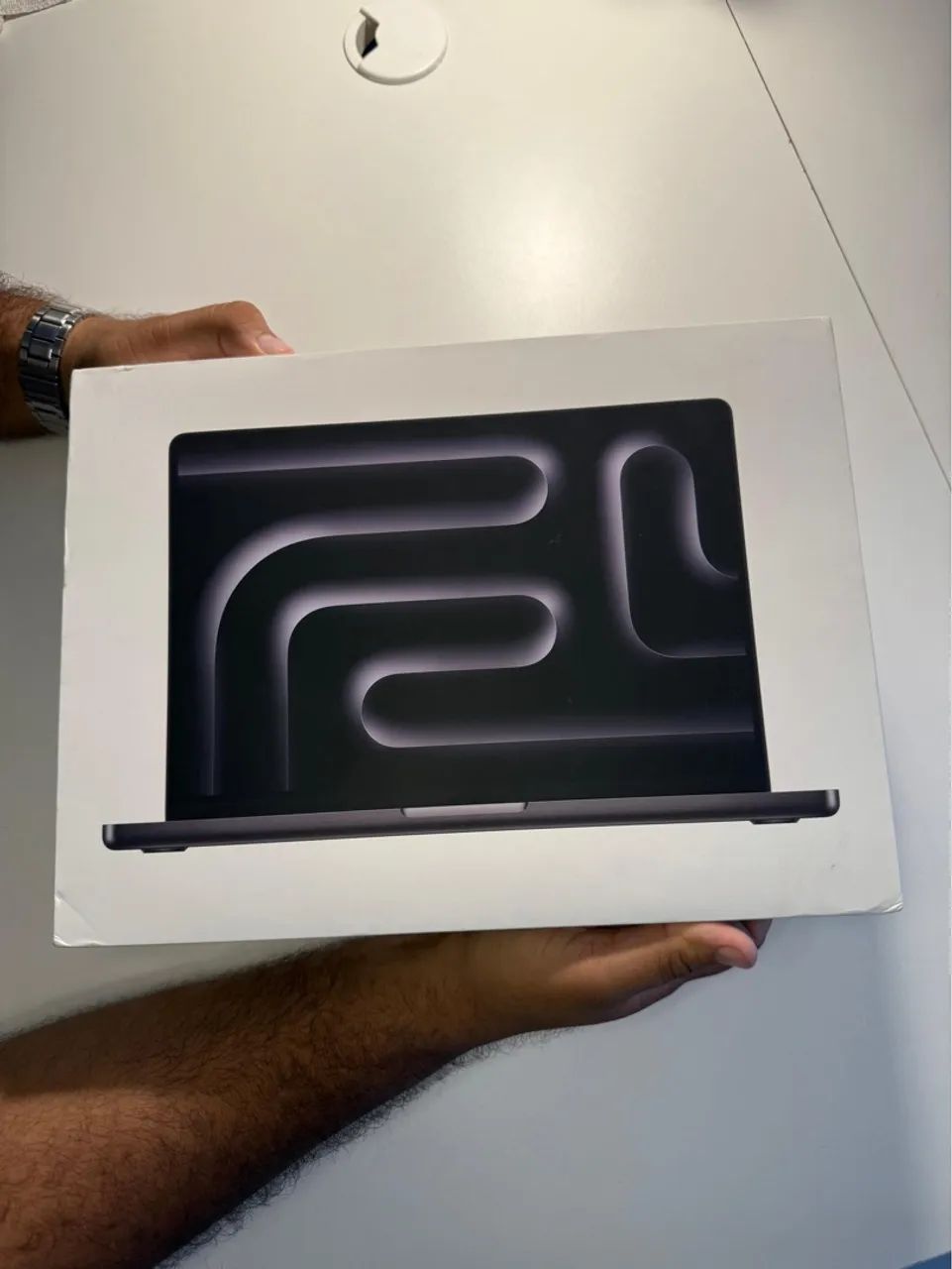 MacBook Pro M4 Pro 14? 512/24 - Novo na Caixa