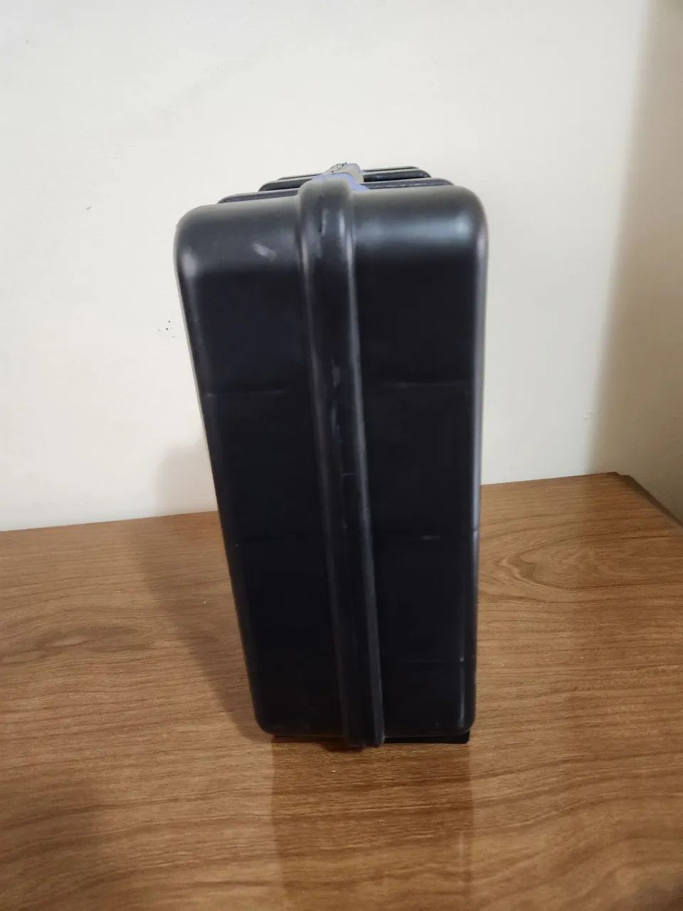 Caixa / Maleta para Ferramentas - Resistente e Prática - Foto 2