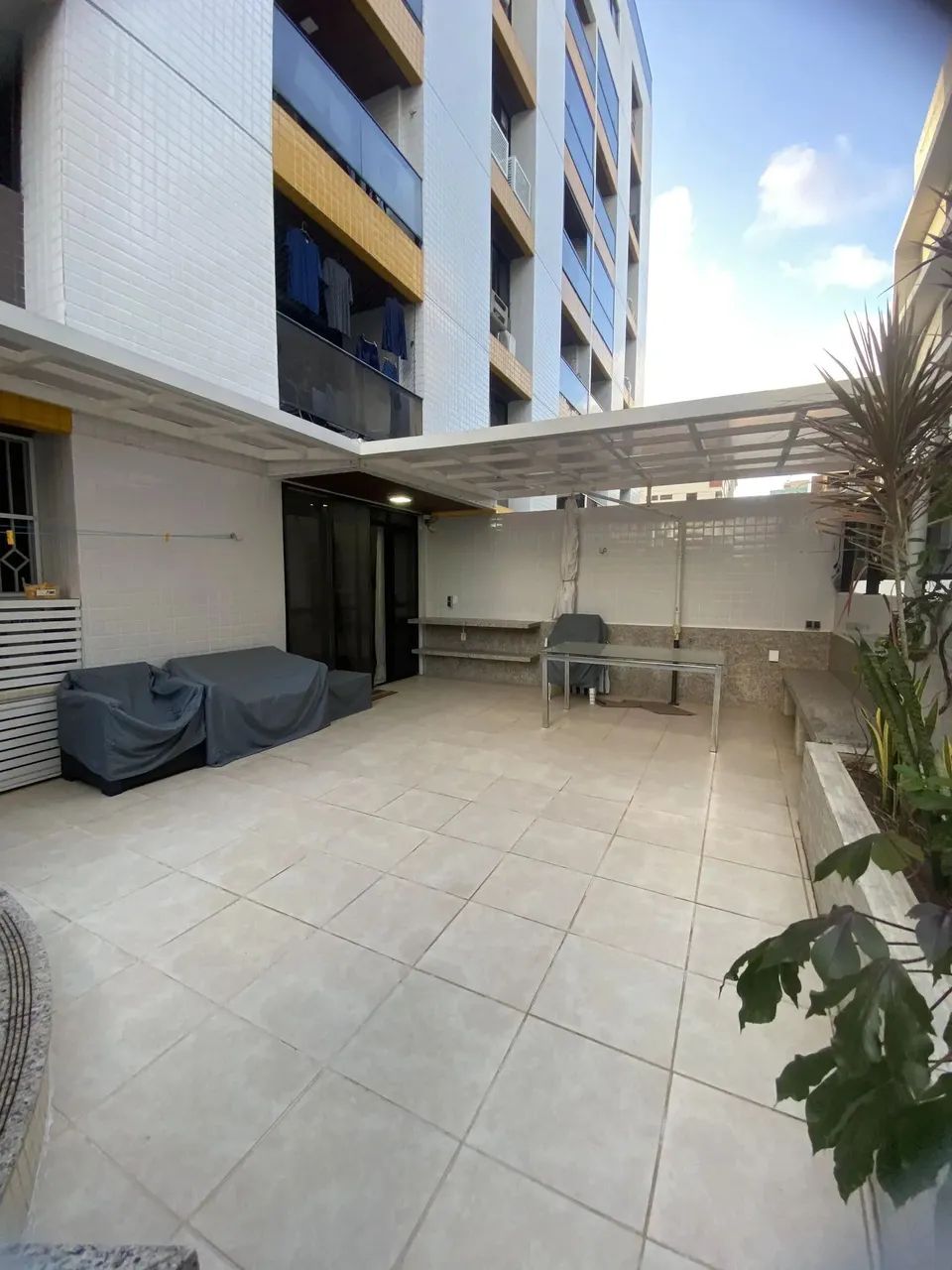 Imóvel para aluguel possui 75 metros quadrados com 2 quartos em Cabo Branco - João Pessoa  - Foto 4