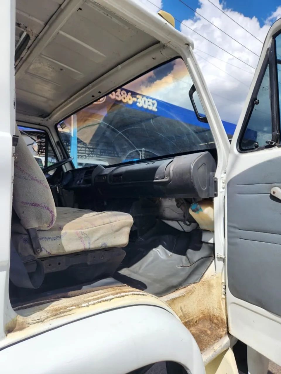 VW 13.130 CARROCERIA MUNCK  |  1986/1986 - Foto 10