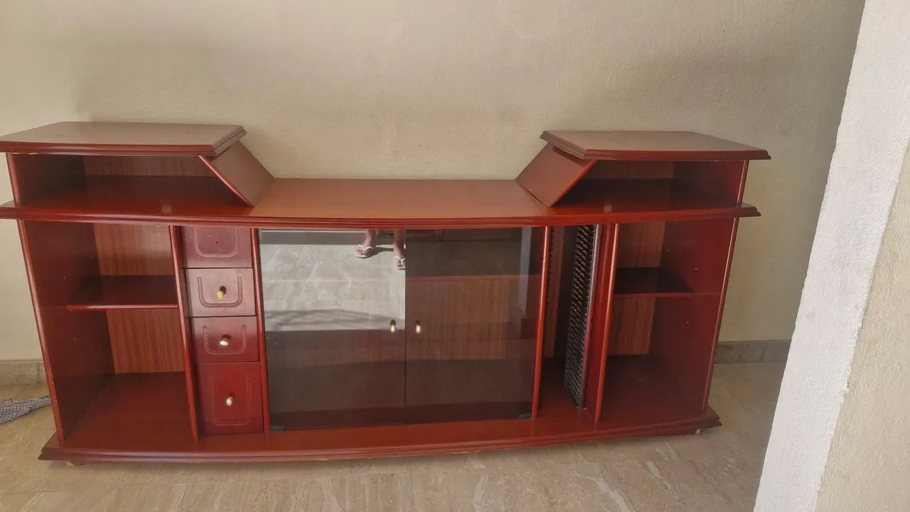 Rack para TV em Madeira Maciça