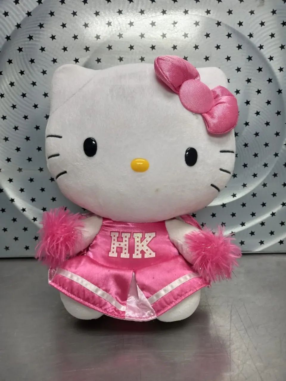 Boneca Pelúcia HelloKitty SANRIO USA - Foto 2