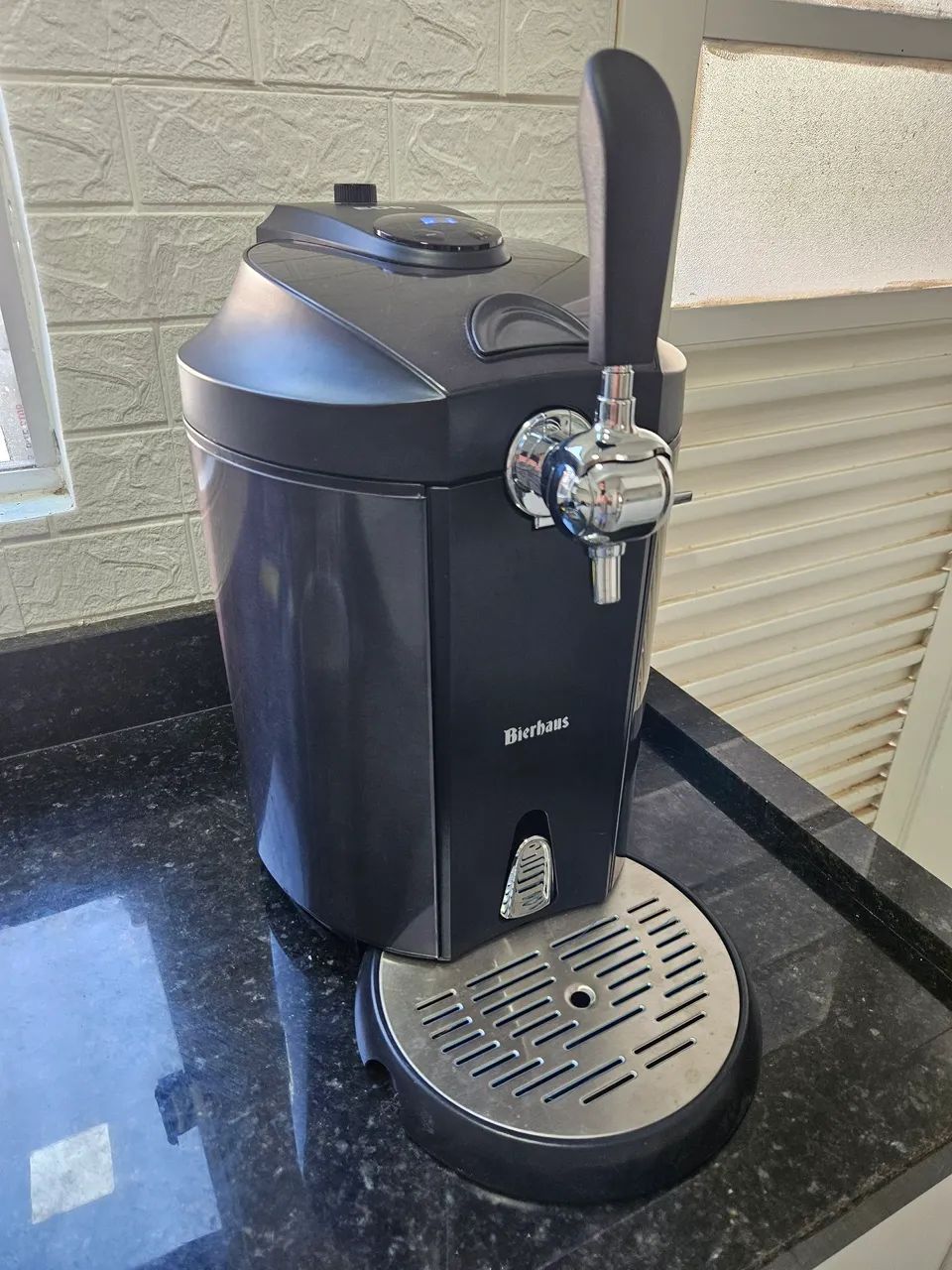 Cervejeira Choppeira EOS Bierhaus - 5L EC05T