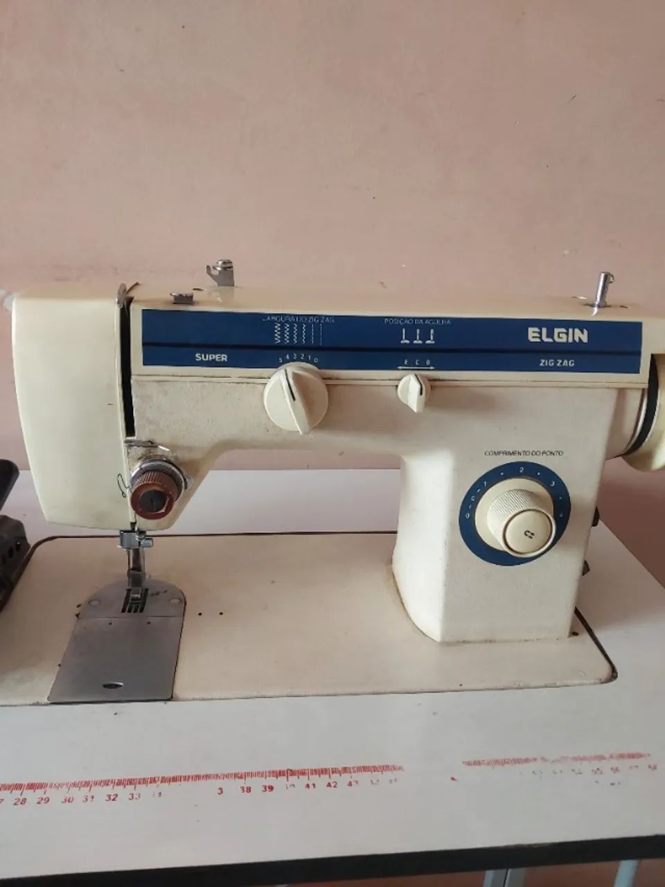 Máquina de costura - Foto 3
