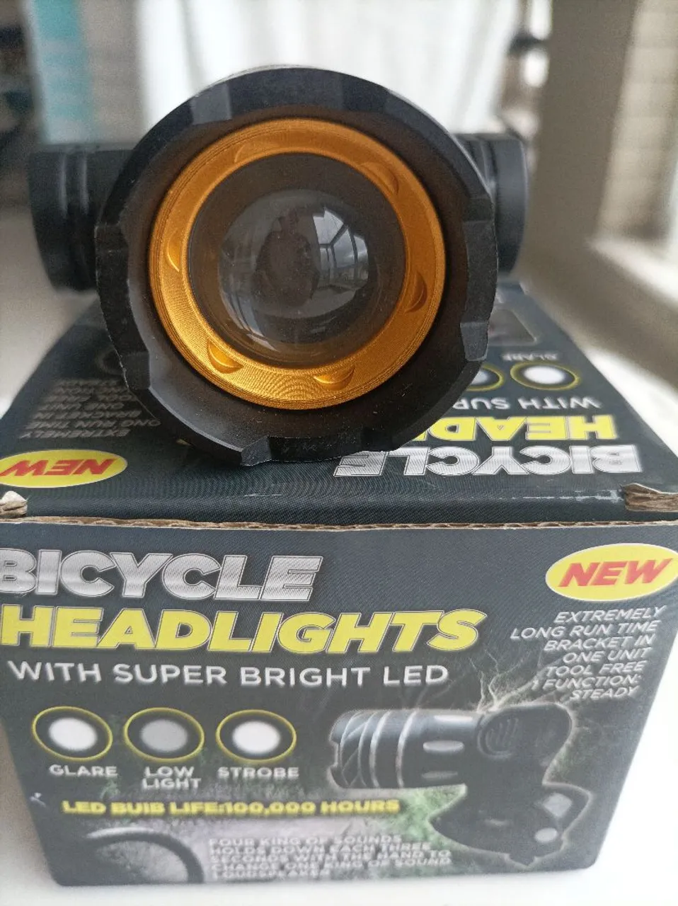 Farol de Bicicleta com LED Super Brilhante - Novo