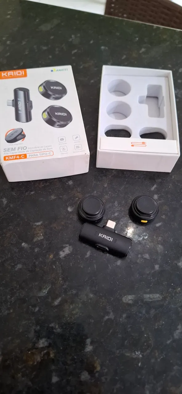 Microfone Sem Fio KAIDI KMF4-C para Celular Tipo-C