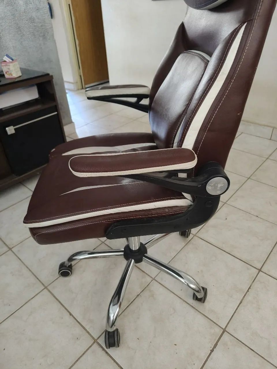 Executive Chairs Quikr Office Chair Second Hand Used Executive - Main Image
