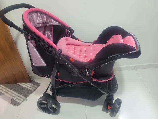 Carrinho de bebê e bebê conforto cosco 