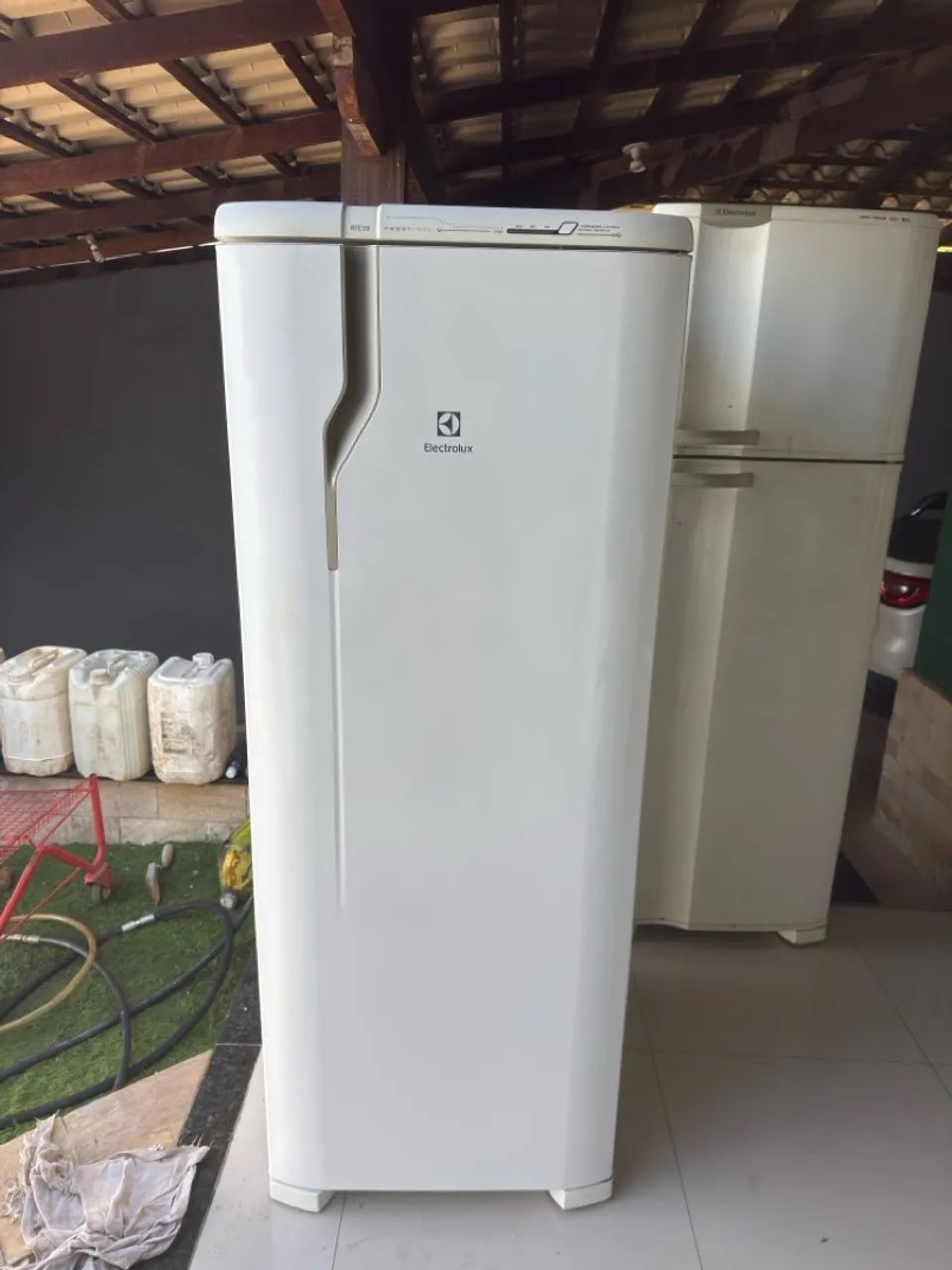 Geladeira Electrolux Branca fost fre  - Foto 3