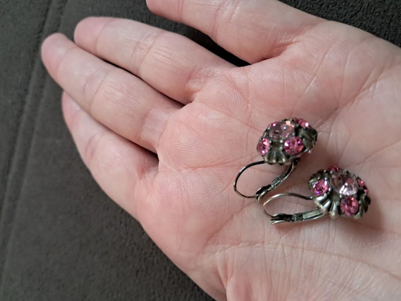 Brincos vintage com pedras rosas - Foto 2