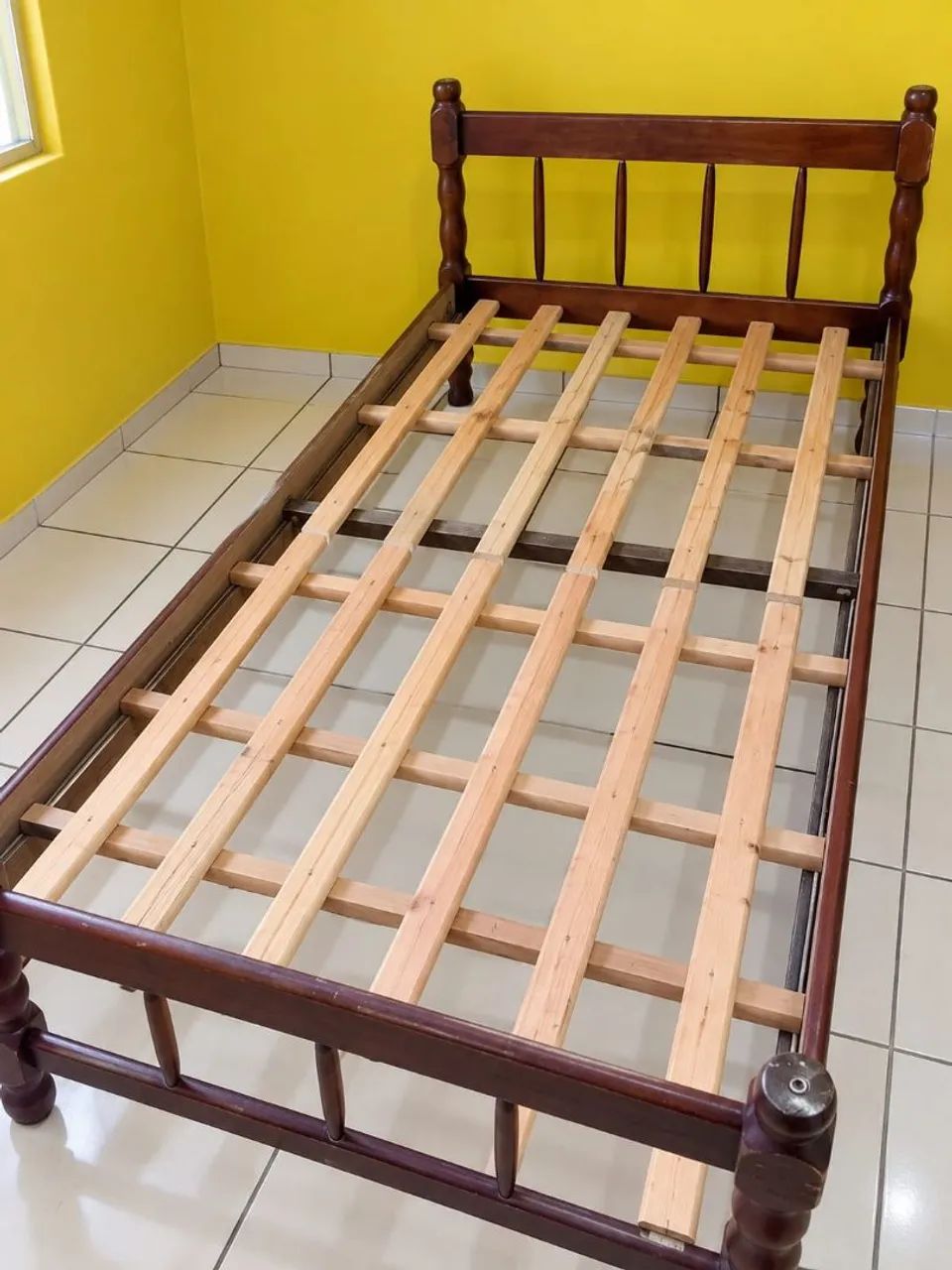 Cama de solteiro 