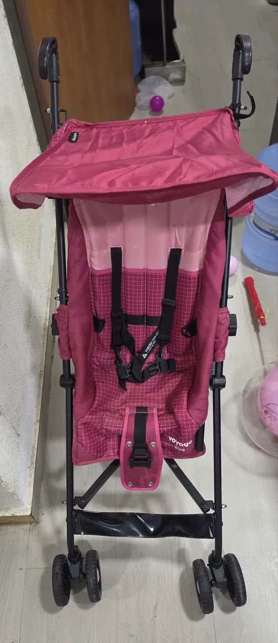 Carrinho de passeio bebê 