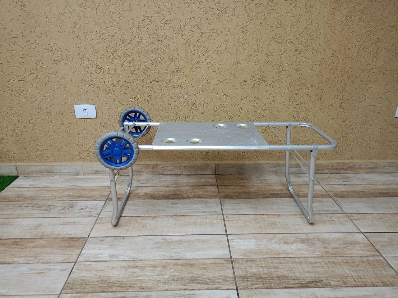 Carrinho de alumínio 
