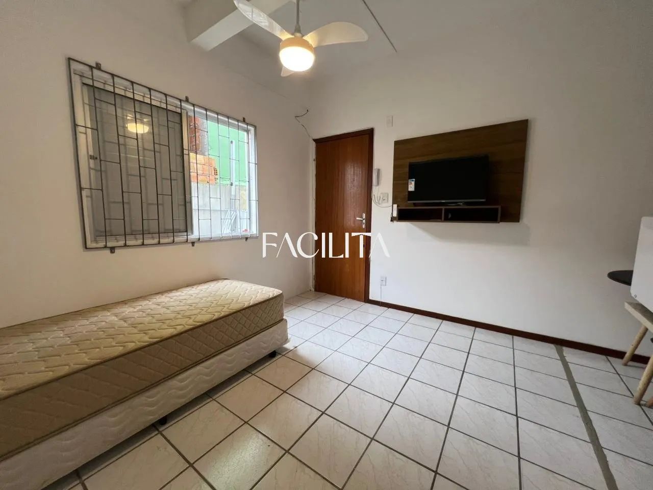 Apartamento com 1 quarto no bairro Carvoeira, Florianópolis. - Foto 2