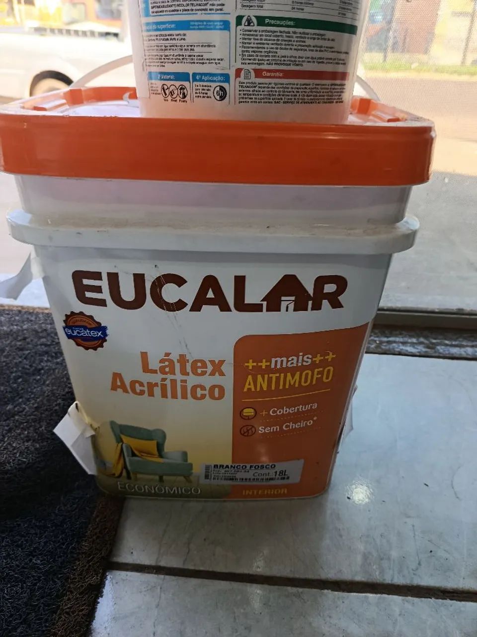 Tinta látex eucalar Branco Gelo