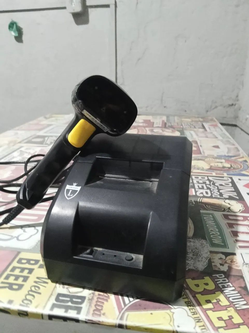 Impressora térmica e leitor de código de barras