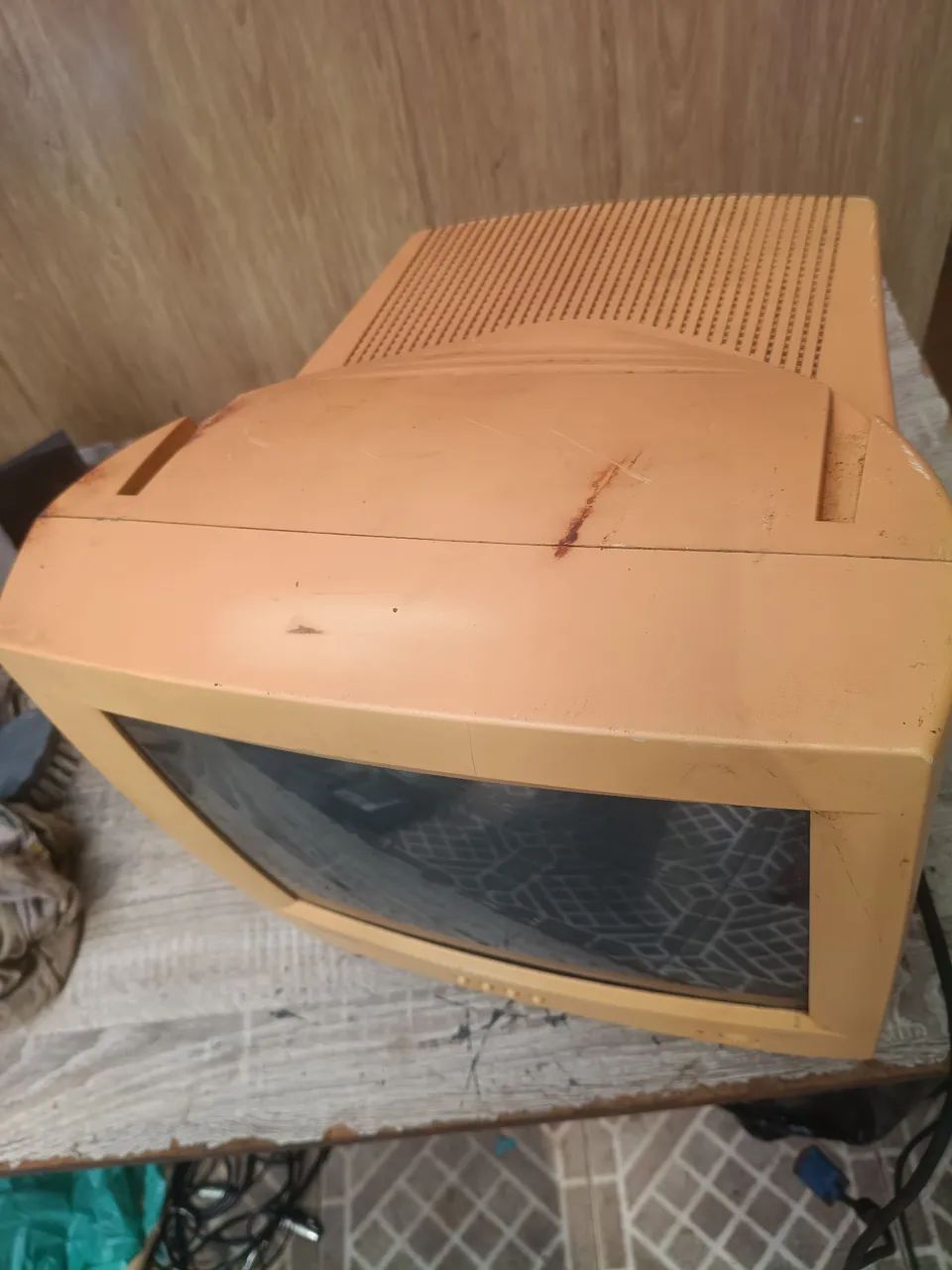Monitor de tubo antigo 15 polegadas Compaq B540,não.funciona  - Foto 3