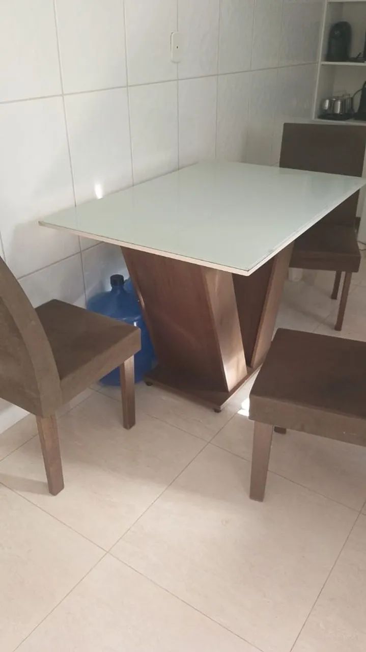 Mesa de jantar com três cadeiras - Foto 3