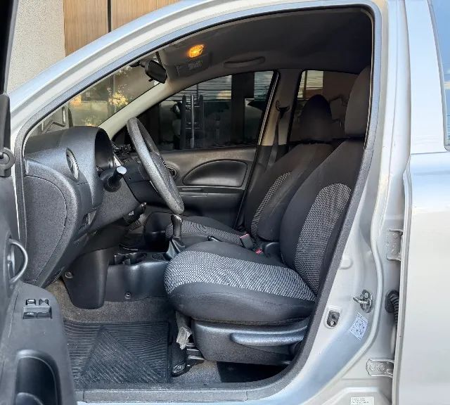 Nissan March S 1.0 12V Flex 5p, foto 8 de 15