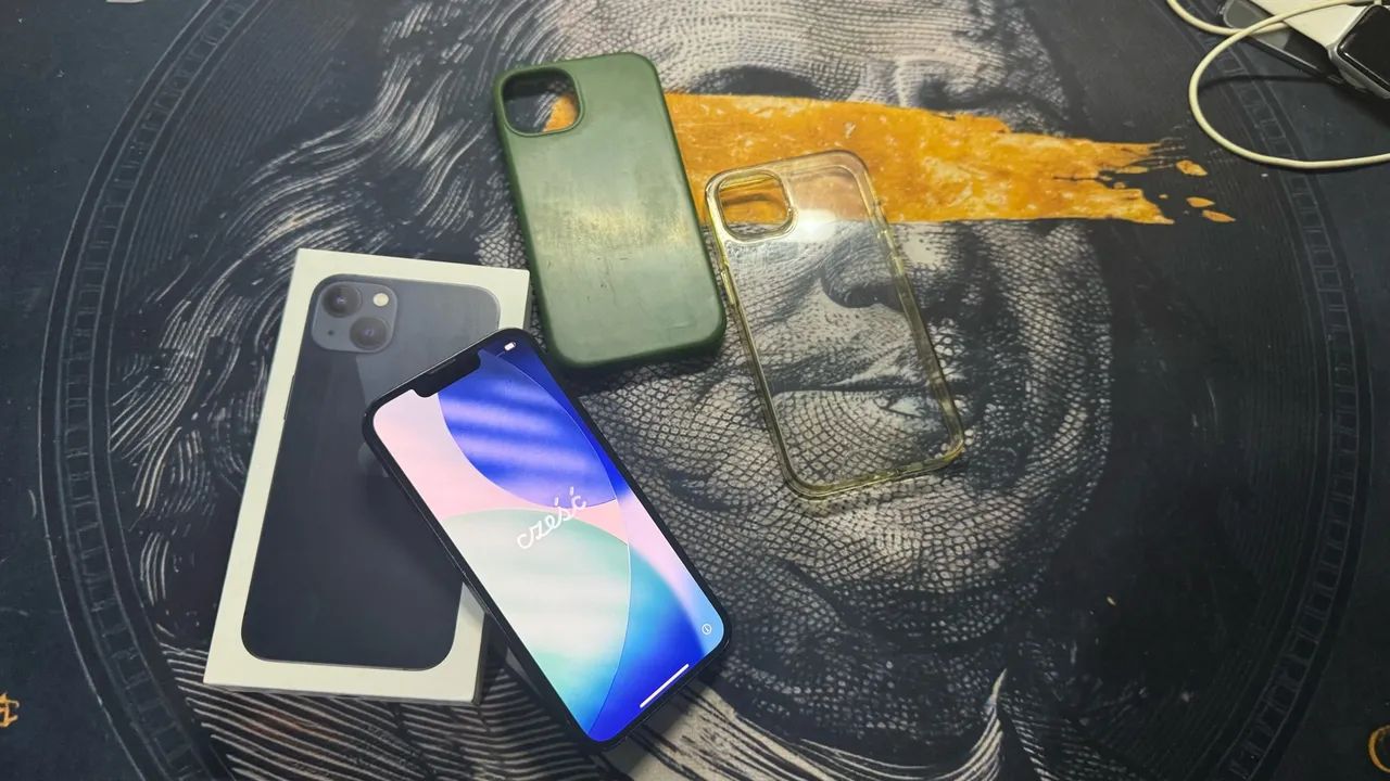 VENDE-SE IPHONE 13 - 128 GB