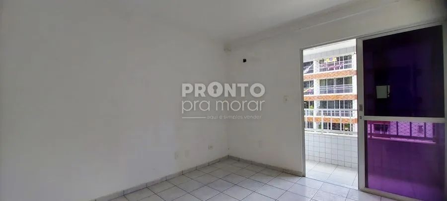 Apartamento com 3 quartos em Candeias