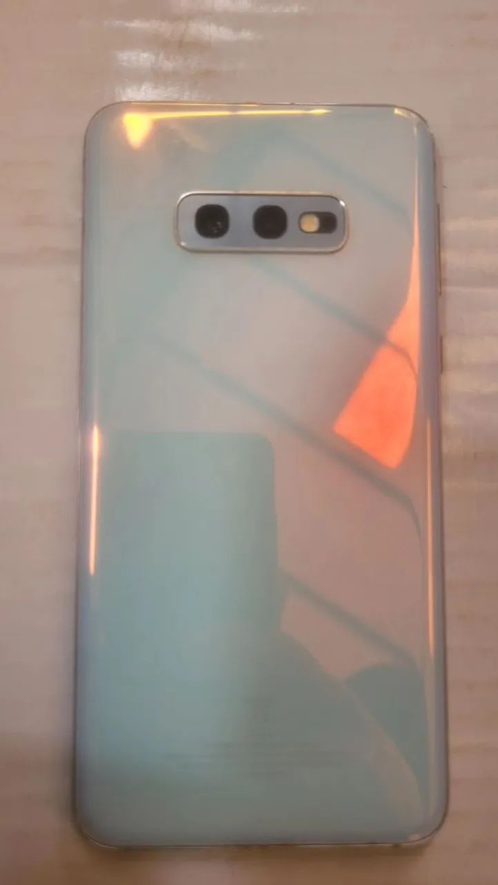 S10e 128gb tela trincada - Foto 2