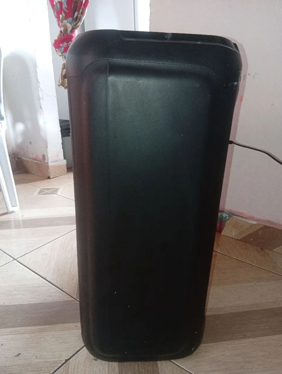 Vendo essa caixa de som da Philips 1300w - Foto 4