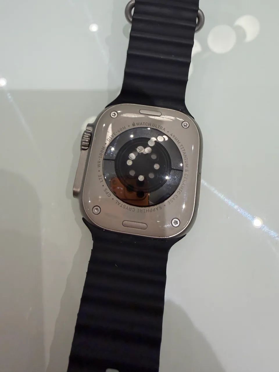 Apple Watch Ultra 2 - Foto 2